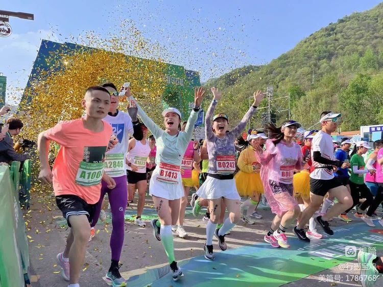 正在上传... c1bdefd882041be45fd241ef2cd3f7ee.jpg