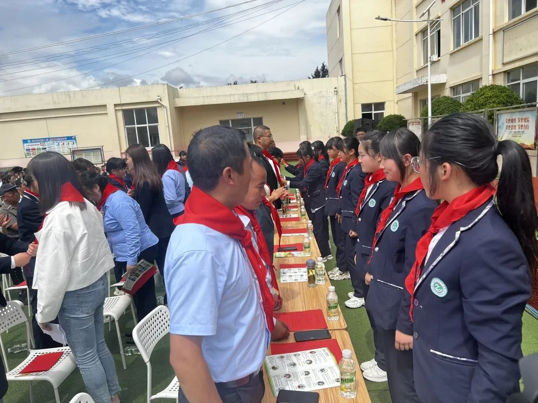 正在上传... d05bccdd88d5e012a208d201e19a2946.png